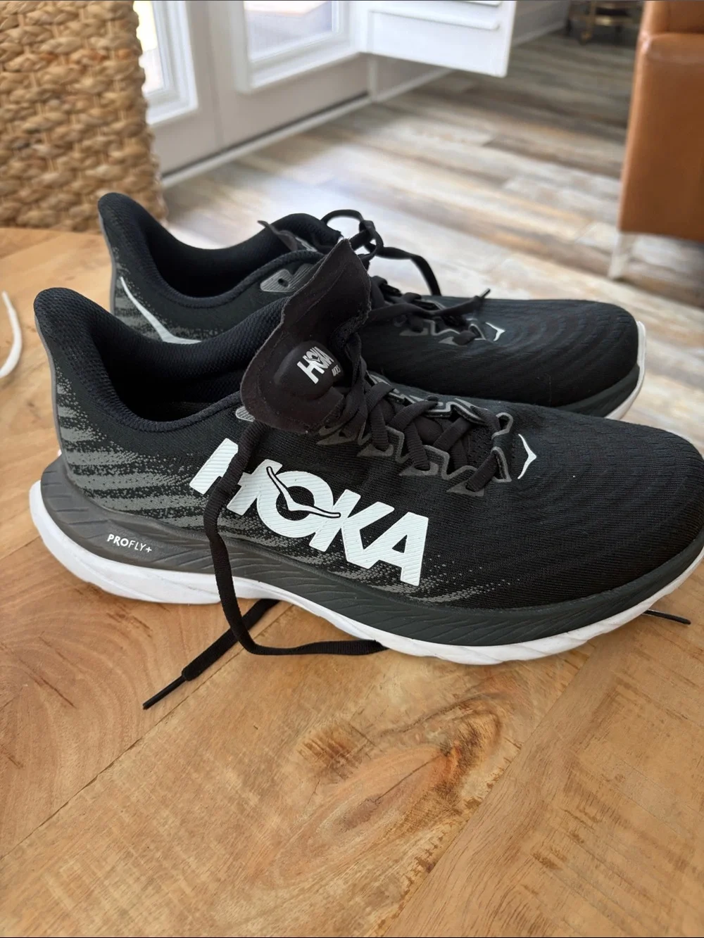 Hoka Men's Black and White Mach 5 Running Shoes